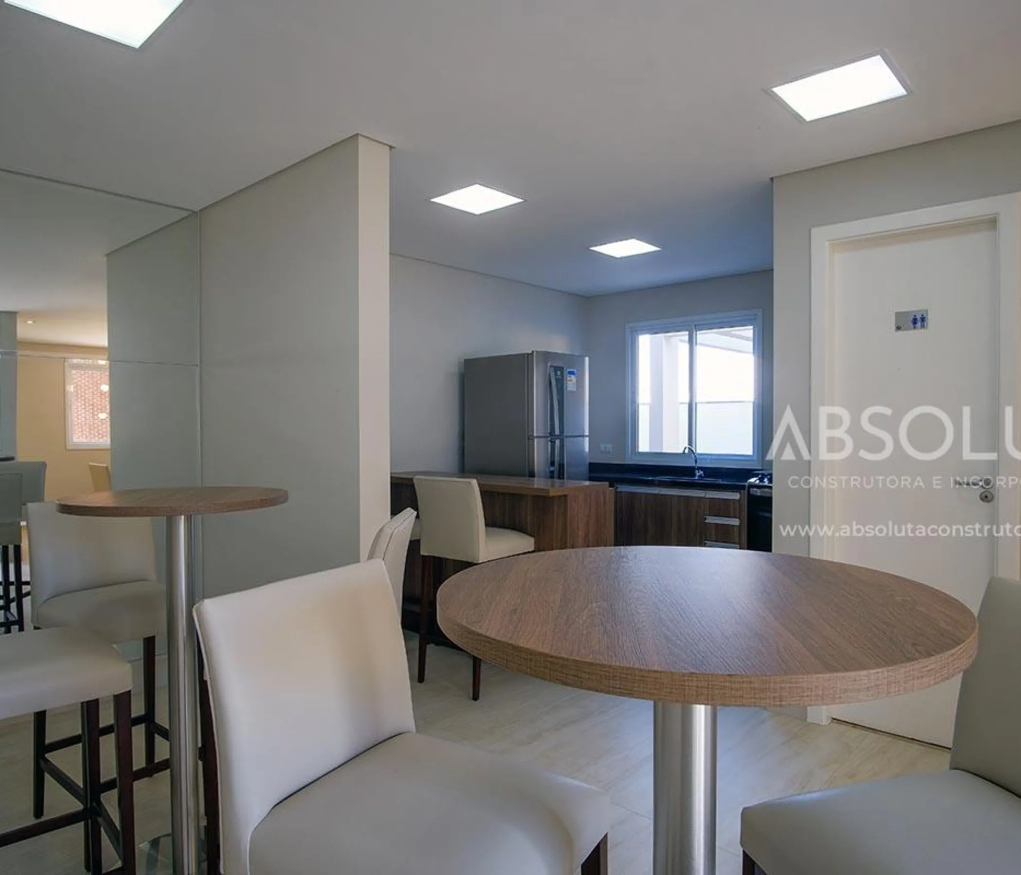 TOP-VILLAGE-AREA-EXTERNA-2bx